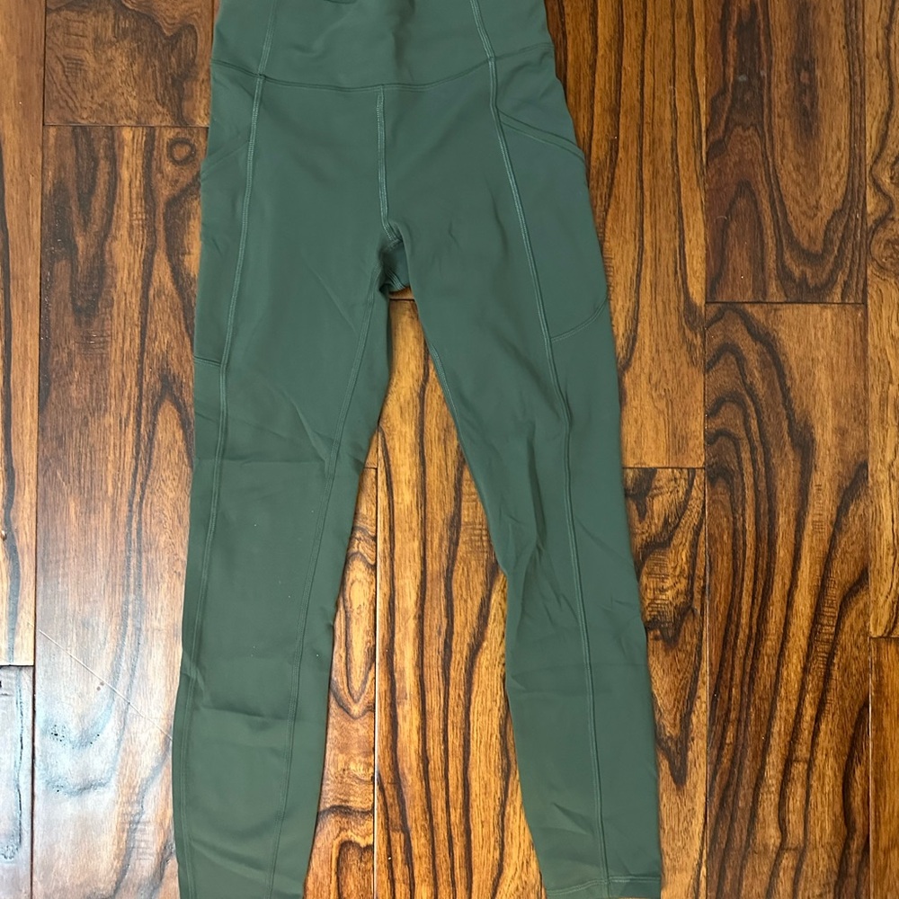 Lululemon Athletica Green Leggings for Active Comfort